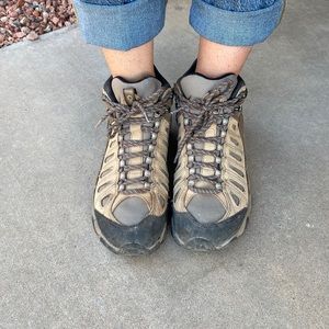 Oboz women’s waterproof hiking boots